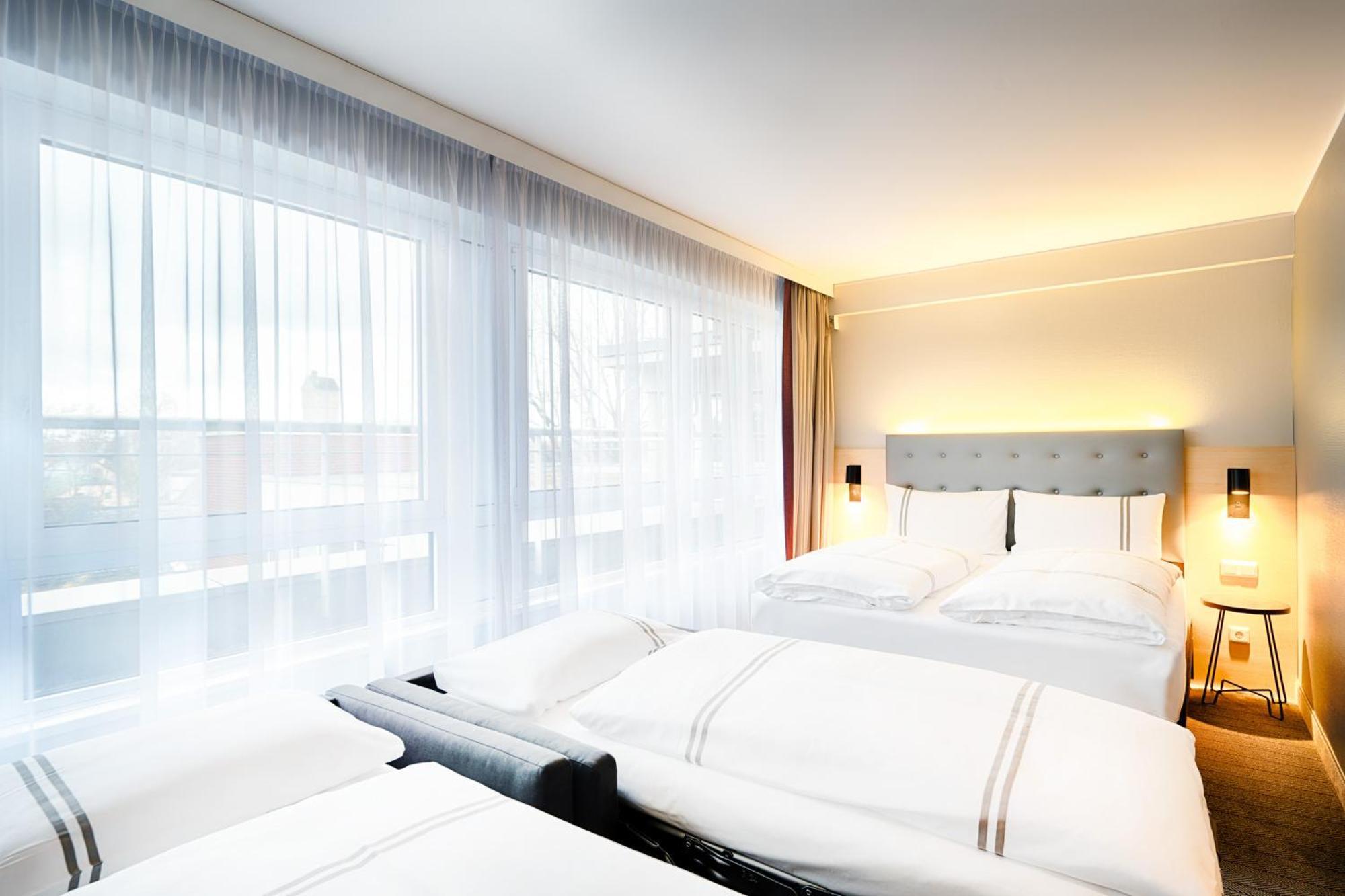 Premier Sued Hotel 3*
